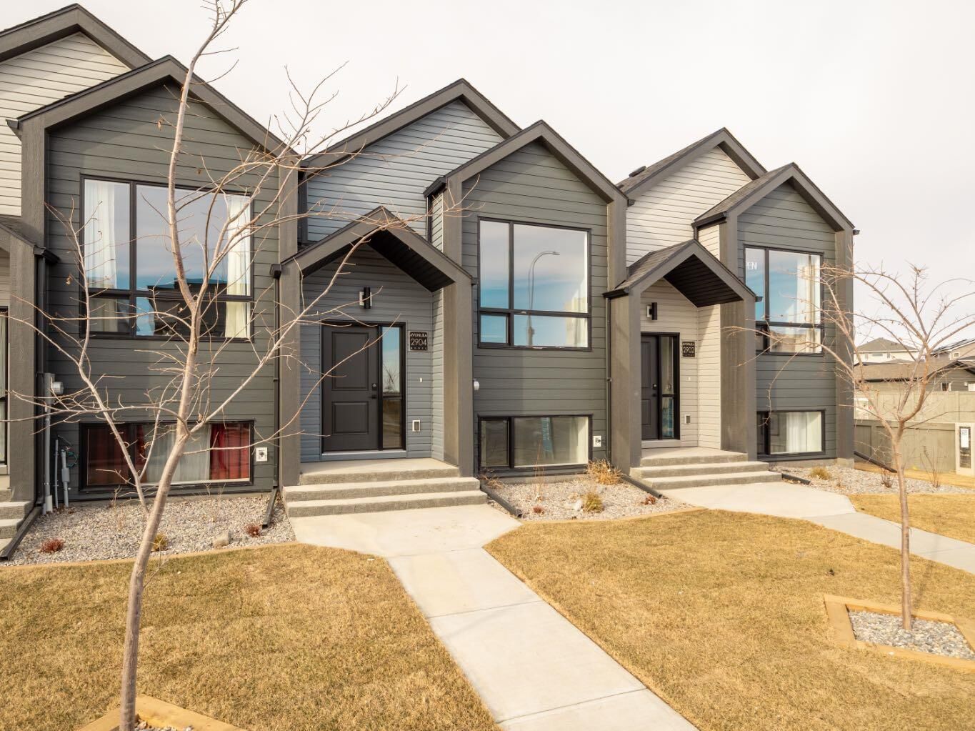 Property Photo:  2916 47 Street S  AB T1K 8L4 