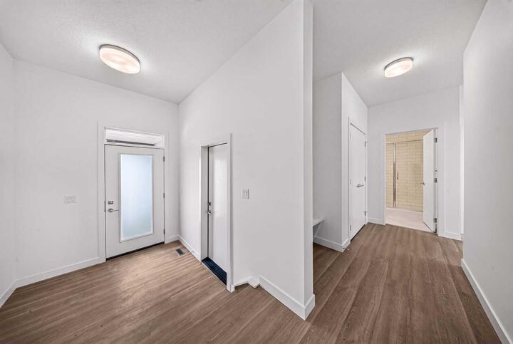 Property Photo: 1408 South Point Villas SW AB T4B 5P2