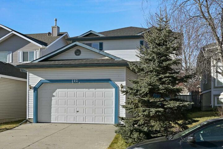 Property Photo: 182 Coventry Close NE AB T3K 4A6