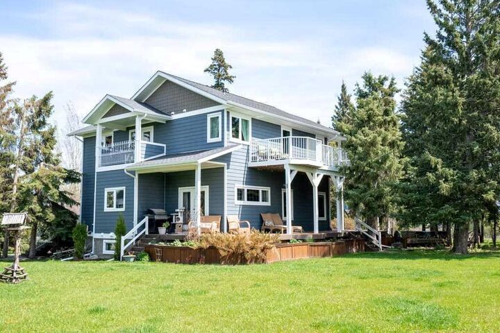 Property Photo:  374074 Range Road 6-2  AB T4T 2A3 