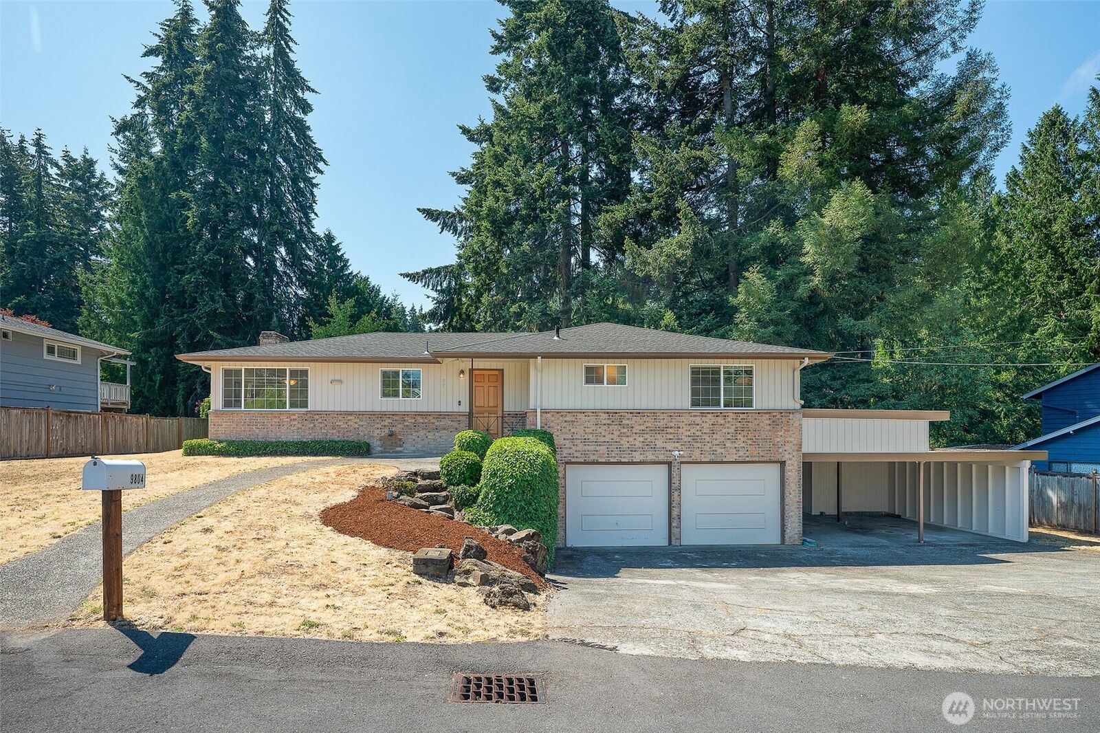 Property Photo:  9804  241st Place SW  WA 98020 