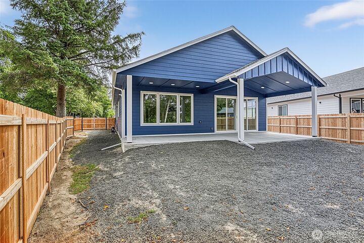 Property Photo:  645  Itswoot Avenue SE  WA 98569 