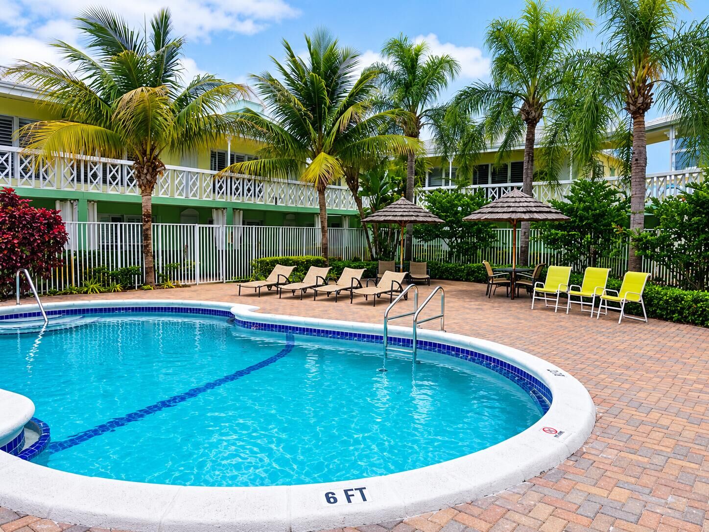 Property Photo: 2124 NE 5th Avenue 103 FL 33305