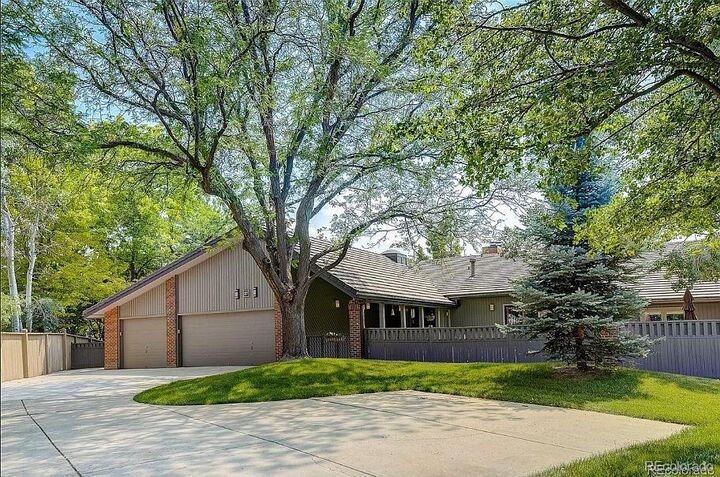 Property Photo: 27 Beacon Hill Lane CO 80111