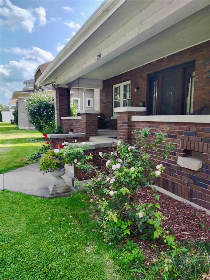 Property Photo:  20 SW 5th  IN 47374 