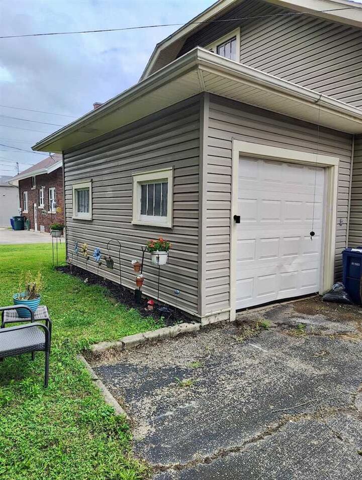 Property Photo:  30 SW 5th  IN 47374 