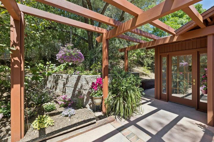 Property Photo:  200 Jackson Street  CA 95030 