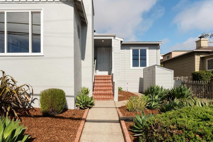 Property Photo:  377 Hillside Boulevard  CA 94014 