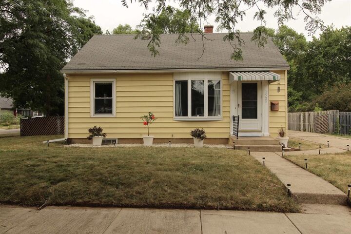Property Photo:  1525 Merrill Street  WI 53511 