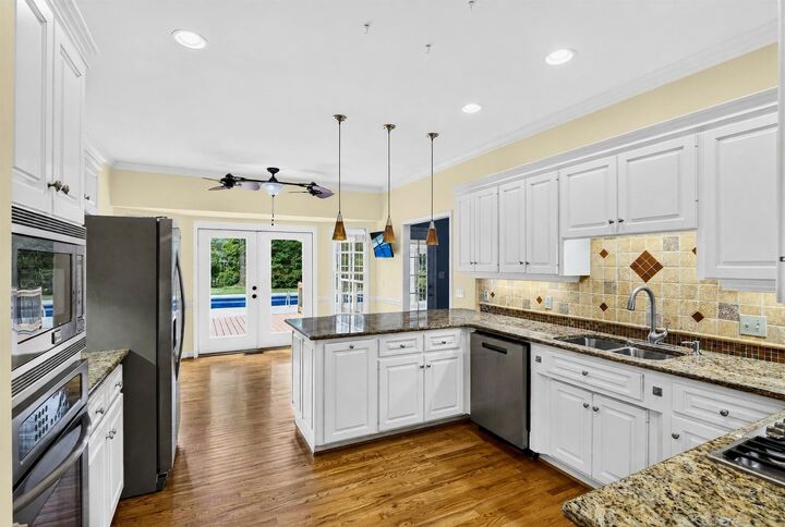Property Photo:  431 Willowbrook Drive  SC 29301 