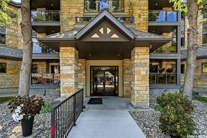 Property Photo: 2550 25th Avenue 305 SK S4S 4E6