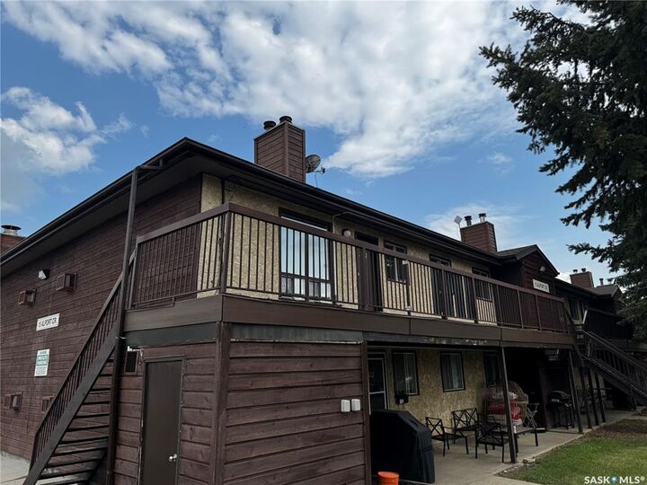 Property Photo:  15 Alport Crescent 202  SK S4R 8C6 