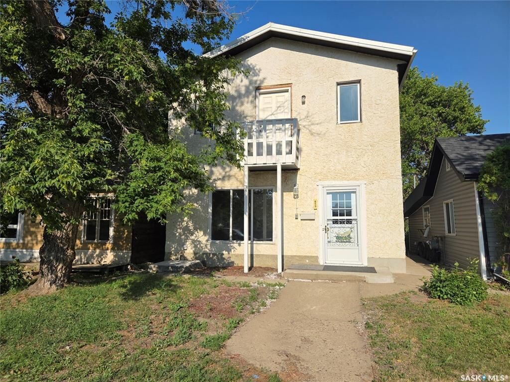 Property Photo:  859 Cartier Avenue  SK S6H 1L9 