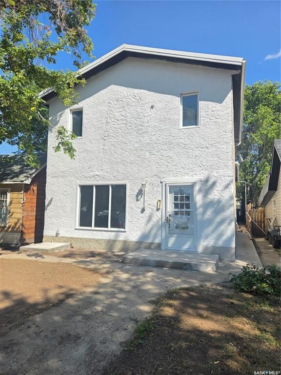 Property Photo: 859 Cartier Avenue SK S6H 1L9