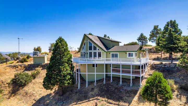 Property Photo:  17075 Matterhorn Drive  CA 93561 