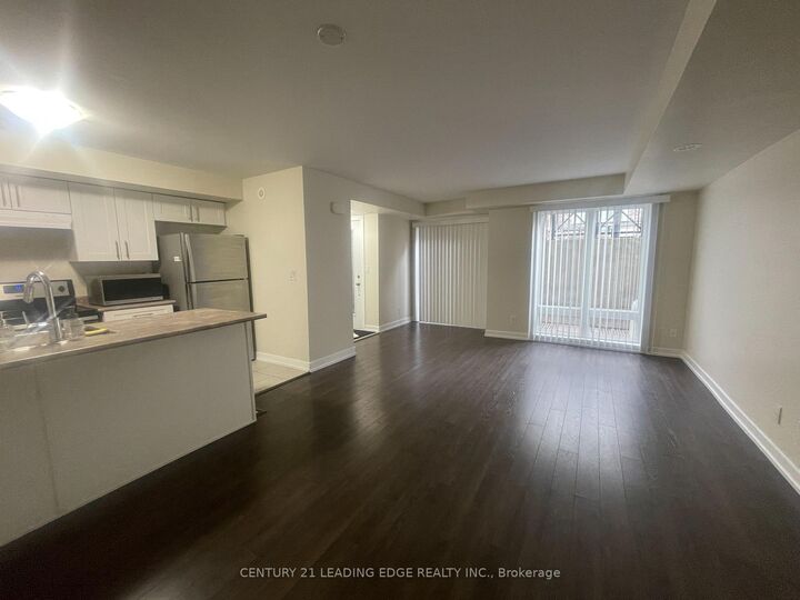 Property Photo:  10 Dunsheath Way 217  ON L6B 1N3 