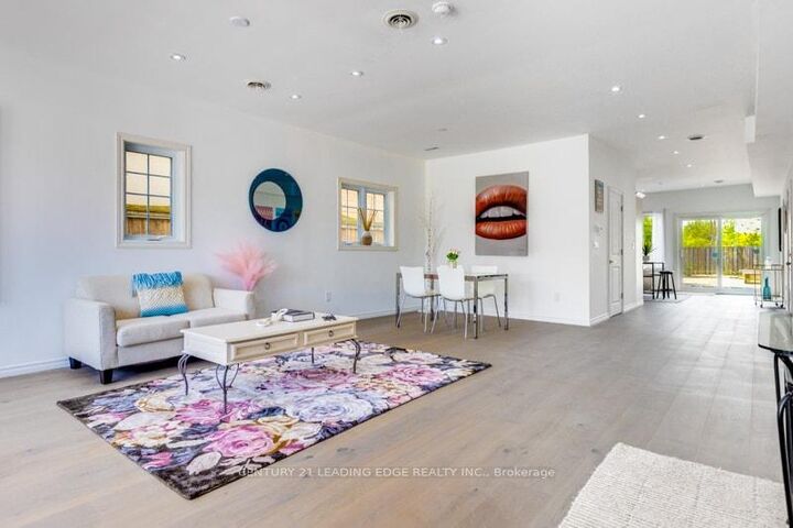 Property Photo: 55 Ontoro Boulevard ON L1Z 1X6
