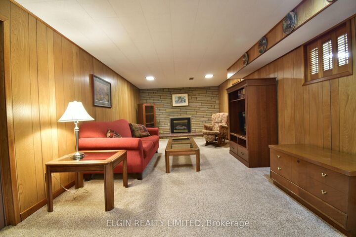 18 Pullen Avenue — photo 1