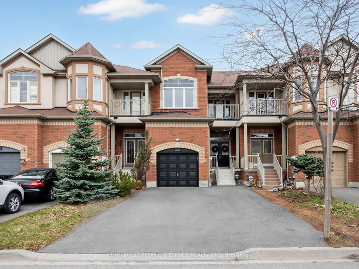 Property Photo: 5298 Roadside Way E ON L5M 0H9