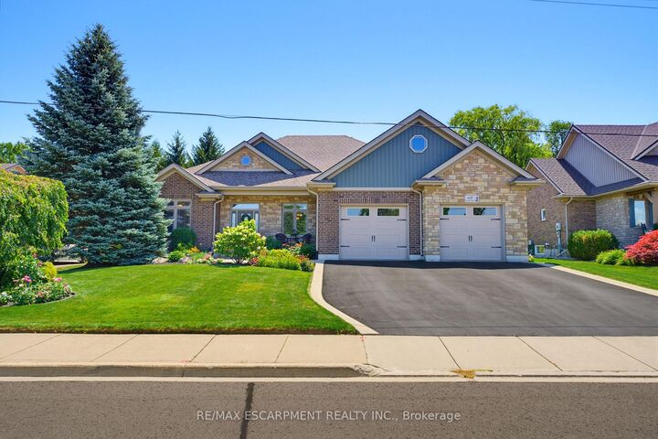 60 Donjon Boulevard — photo 1