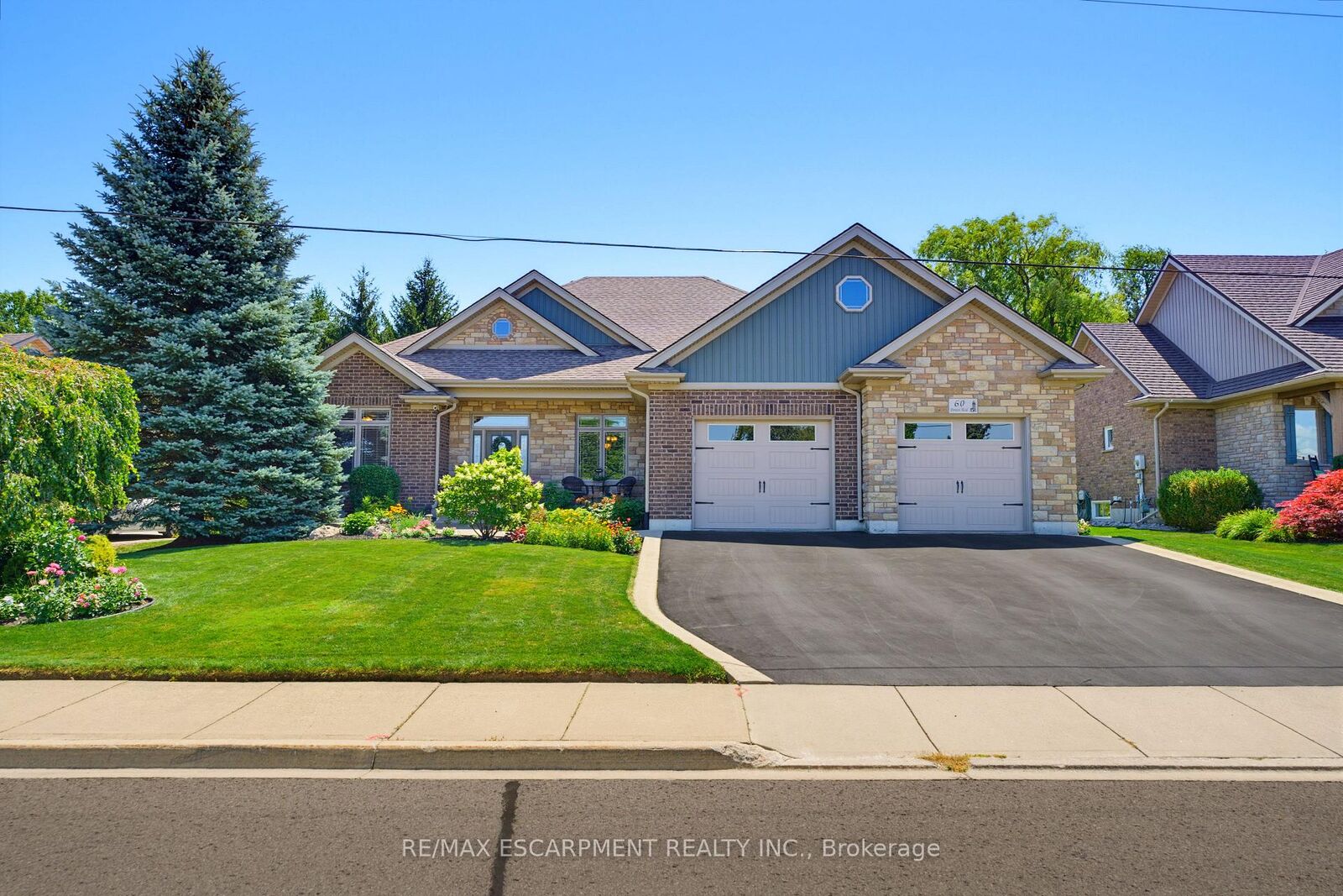 Property Photo: 60 Donjon Boulevard ON N0A 1N7