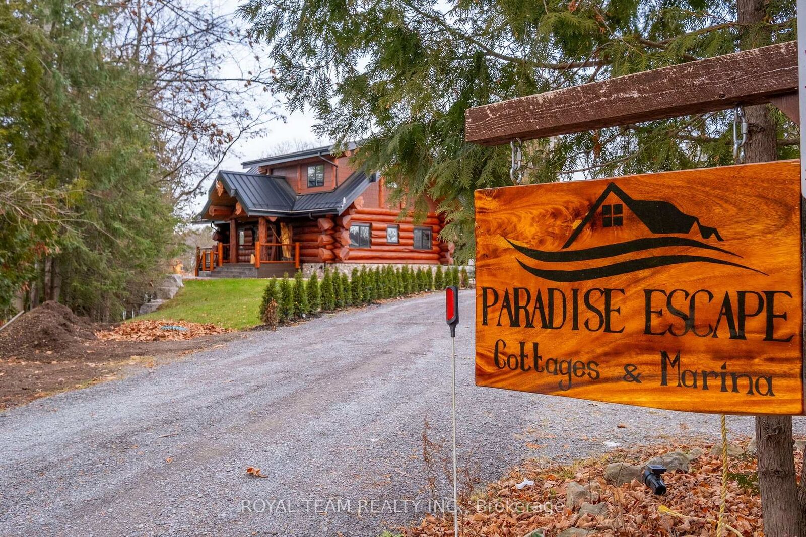 Property Photo:  206 Dunfords Lane  ON K0L 1Z0 