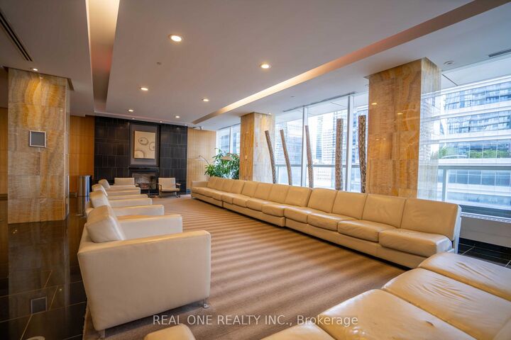 Property Photo:  65 Bremner Boulevard 1207  ON M5J 0A7 