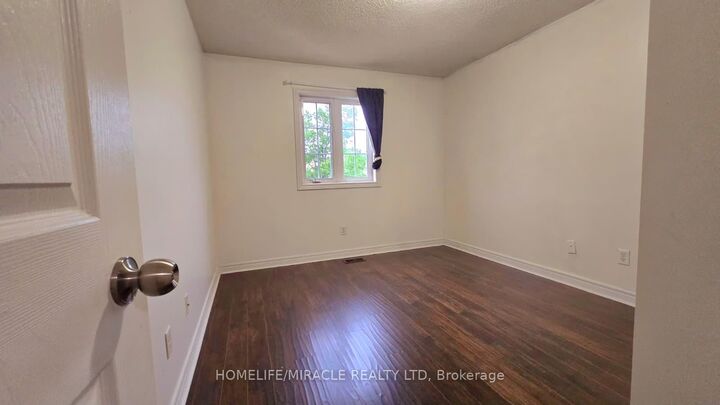 Property Photo:  34 Ridgemore Crescent  ON L7A 2L4 