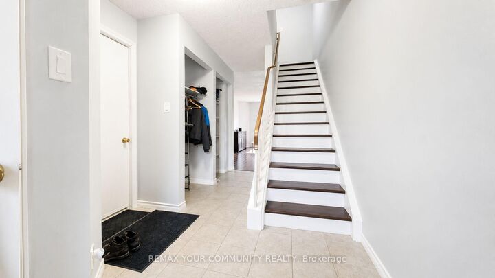 Property Photo:  210 Highland Crescent 19  ON N2M 5H7 