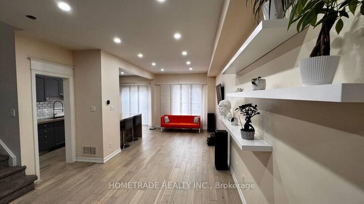 Property Photo:  231 Denise Circle  ON L3X 2K2 