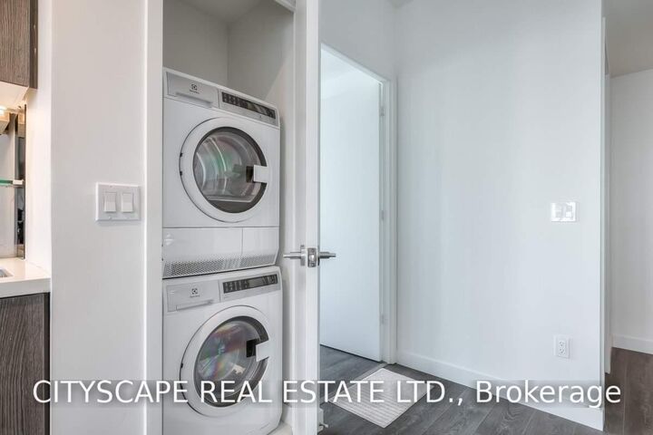 Property Photo: 215 Queen Street W 1905 ON M5V 0P5