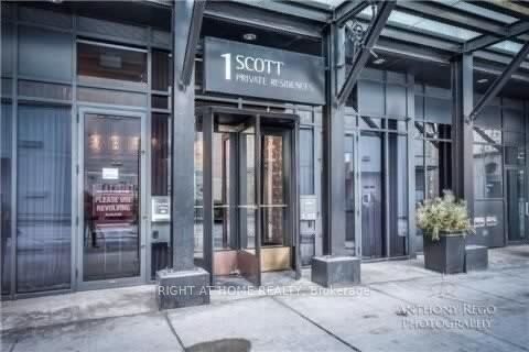 Property Photo:  1 Scott Street 2910  ON M5E 1A1 