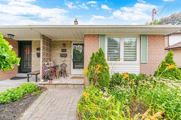 Property Photo: 334 Woodsworth Road ON M2L 2T6