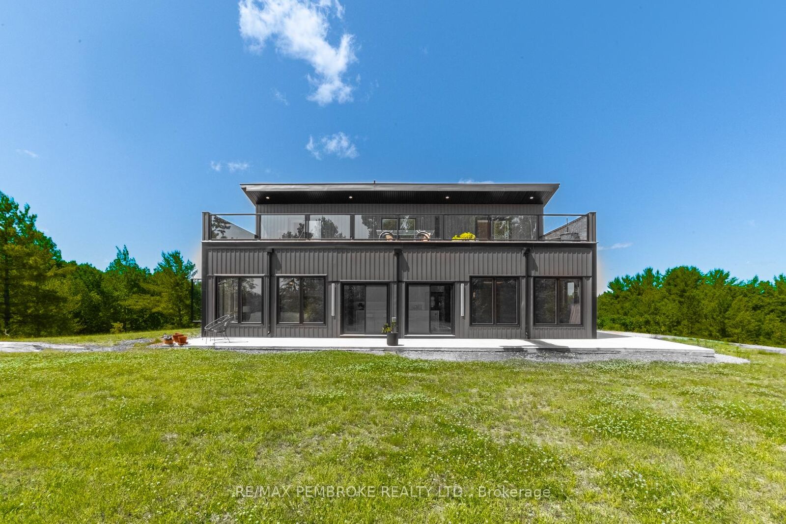 Property Photo: 102 Rantz Road ON K8H 2W8