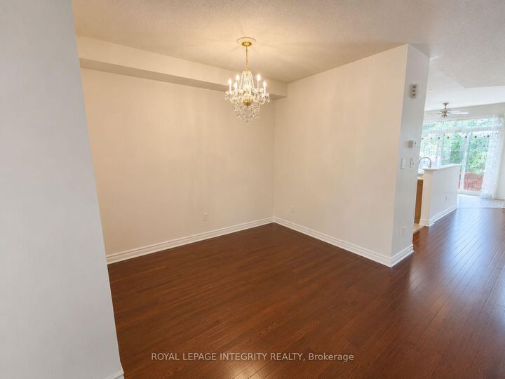 Property Photo:  106 Hornchurch Lane  ON K2J 0A6 