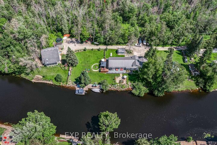 87 Superior Road — photo 1