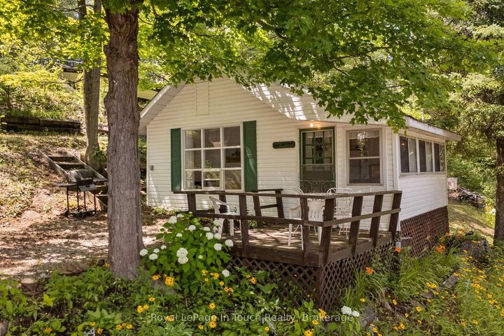 Photo de la propriété:  2865 Severn River N/A  ON L0K 1E0 