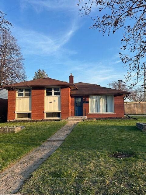 Property Photo:  1210 Homuth Avenue  ON N3H 2C9 