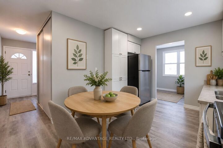 Property Photo: 9 Camelot Crescent ON N5V 3L4