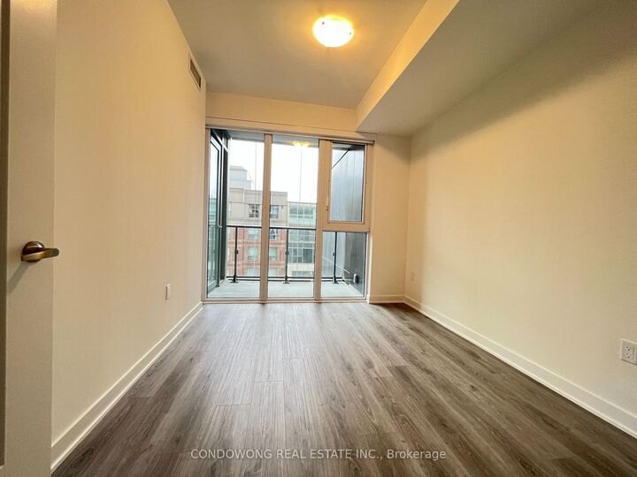 Property Photo: 60 Princess Street 714 ON M5A 2C7