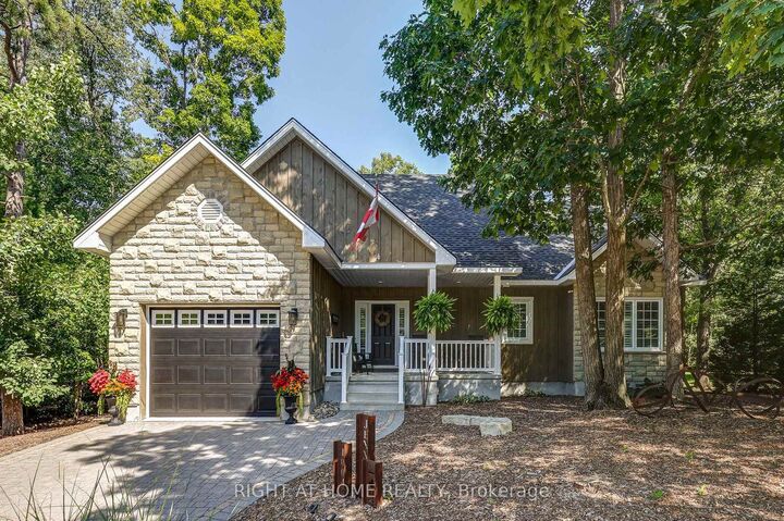 10047 Jennison Crescent — photo 1