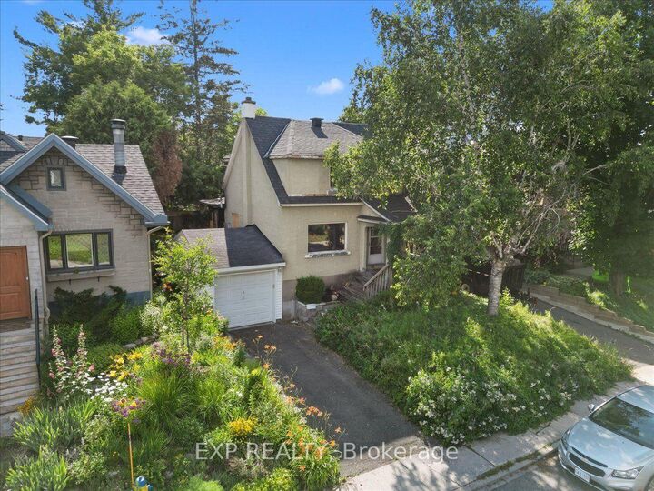 Property Photo: 176 Marlborough Avenue ON K1N 8G4