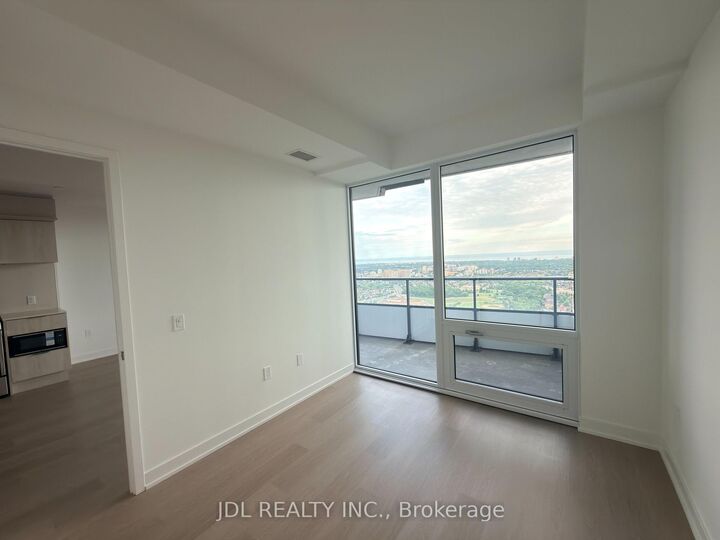 Property Photo:  448 Burnhamthorpe Road W 4109  ON L5B 0R4 
