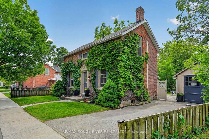 359 Victoria Street — photo 1