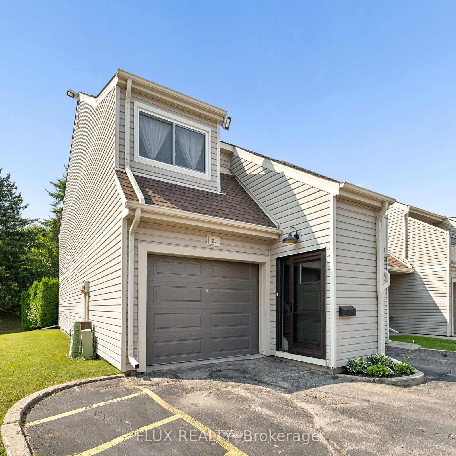 Property Photo:  337 Kingswood Drive 20  ON N2E 1X5 