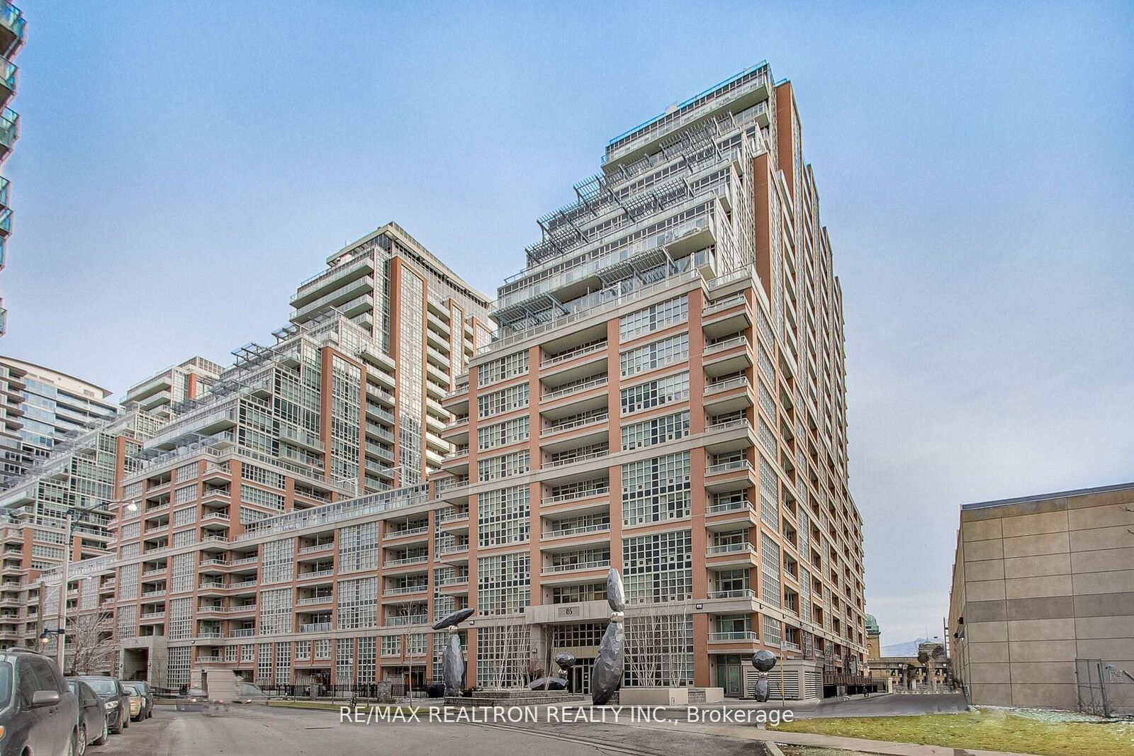 Property Photo:  85 East Liberty Street 1006  ON M6K 3R4 
