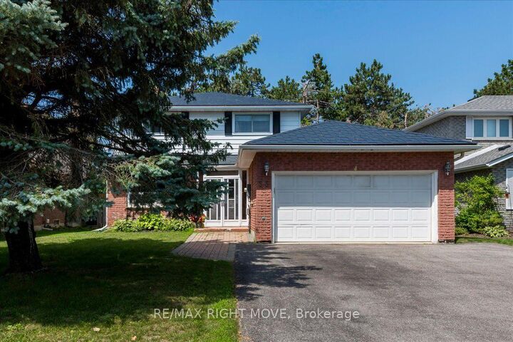55 Laurentian Lane — photo 1