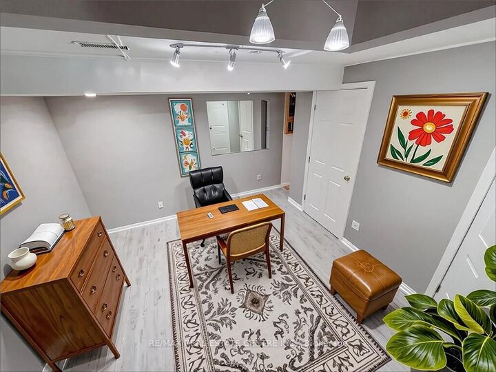 Property Photo: 222 Harvard Place G ON N2J 4G2