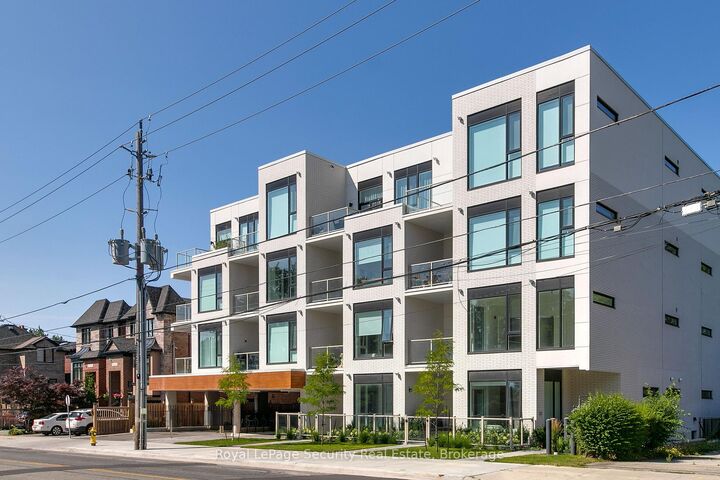 Property Photo: 722 Marlee Avenue 301 ON M6B 3J7