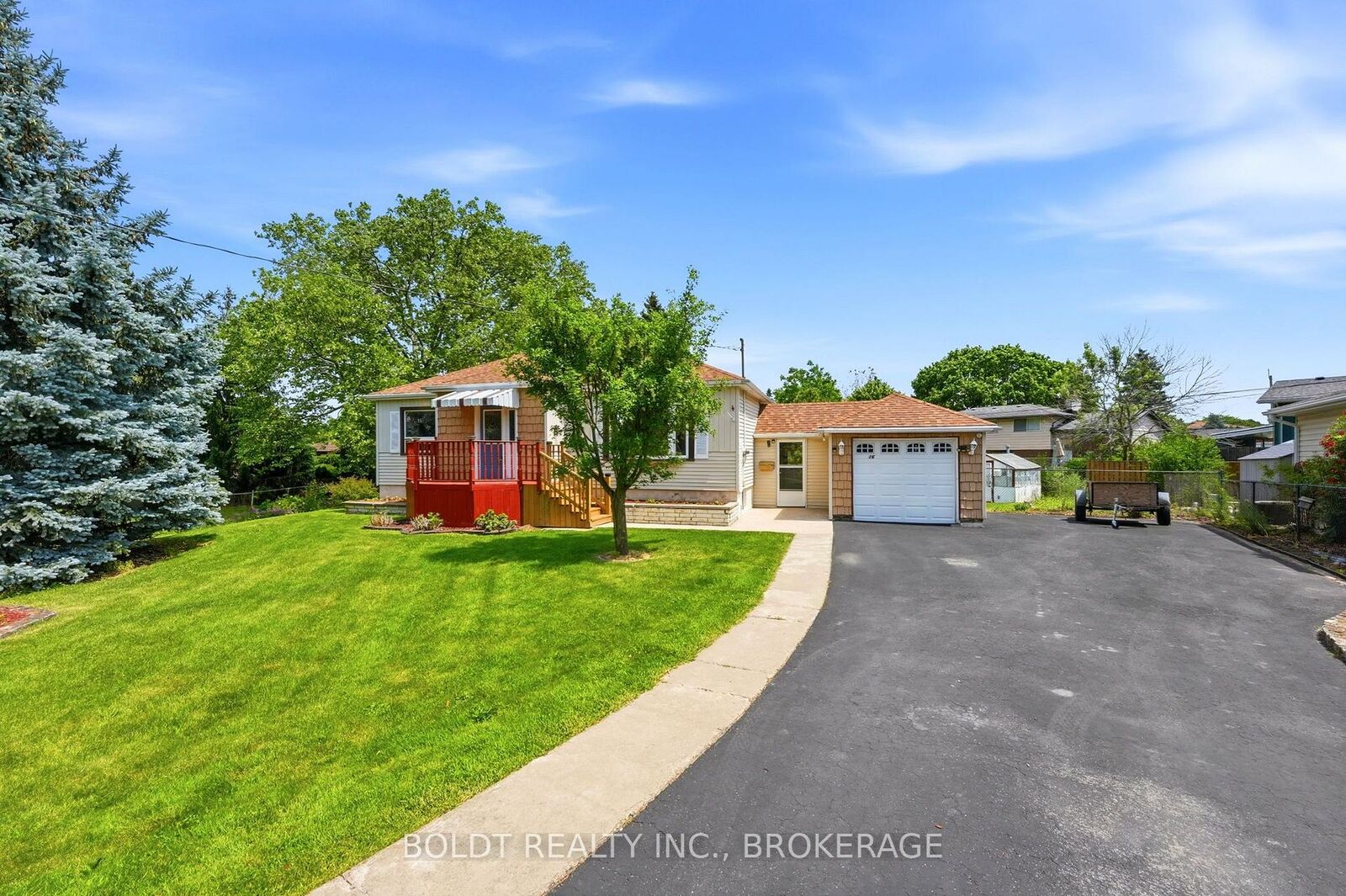 Property Photo:  16 Grammar Avenue  ON L2N 3L3 